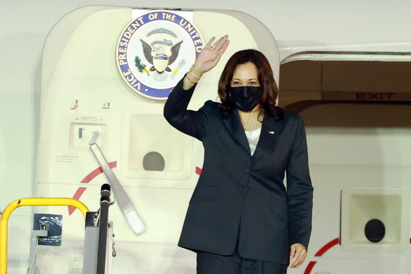 С няколко часа закъсня полетът за Виетнам на американския вицепрезидент