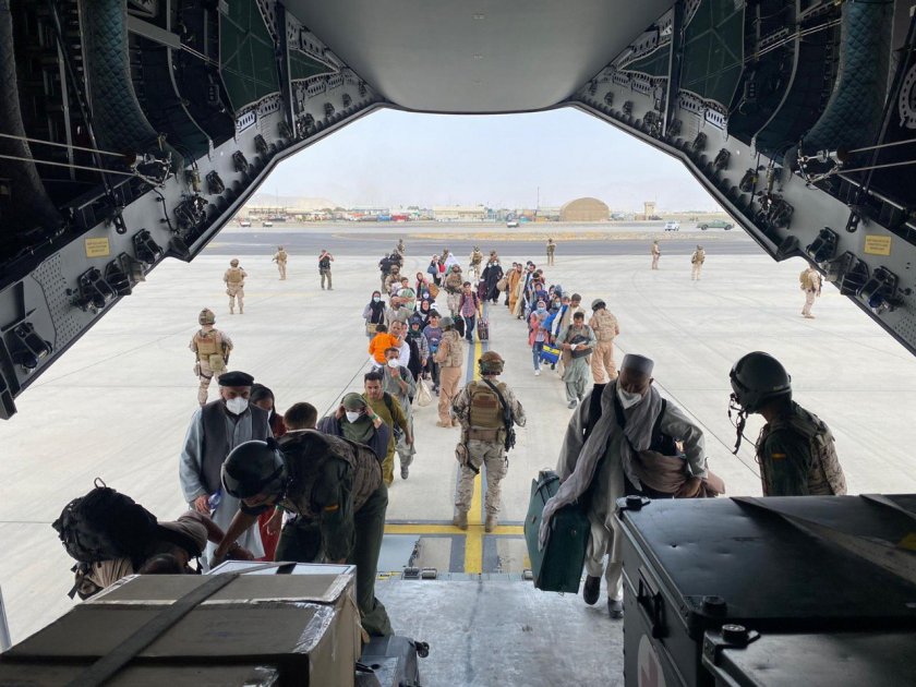 Испания заяви, че е прекратила евакуацията си от Кабул, малко