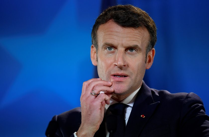 Френският президент Еманюел Макрон предупреди, че групировката Ислямска държава продължава