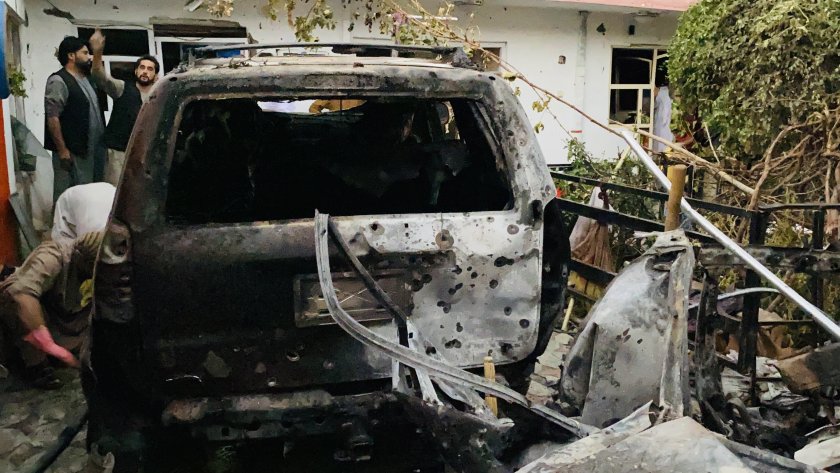 Мощна експлозия край летището в Кабул Говорител на армията на