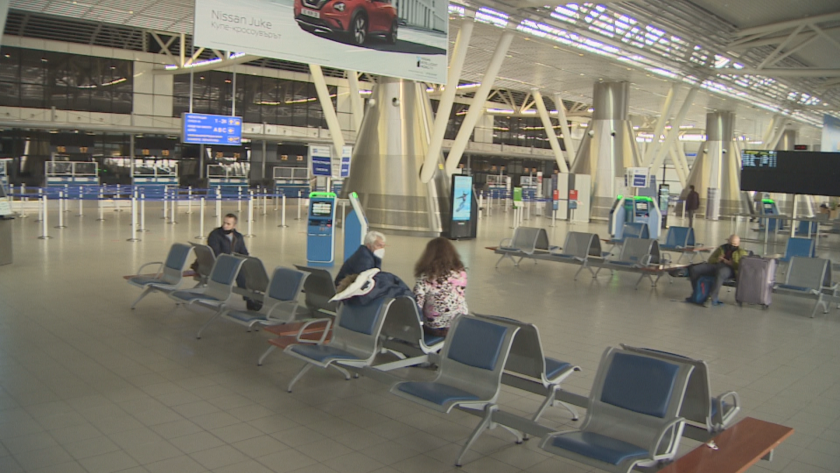 От днес при влизане в България от държави, попадащи в