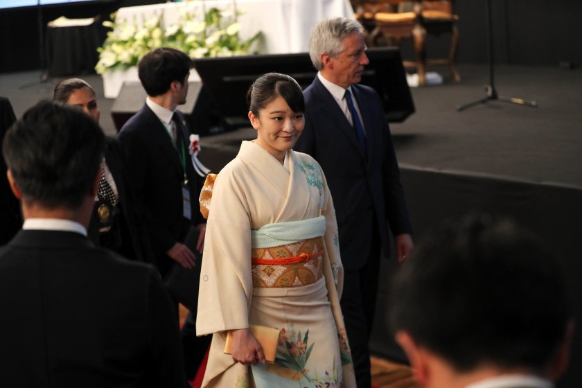 японската принцеса мако отказва богатство омъжи обикновен човек