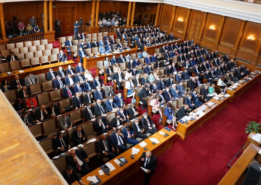 Народното събрание отхвърли предложението на БСП за съкращаване на сроковете