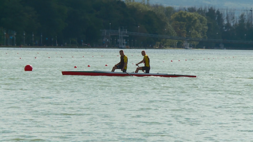 7 млади състезатели по кану–каяк от два пловдивски и един