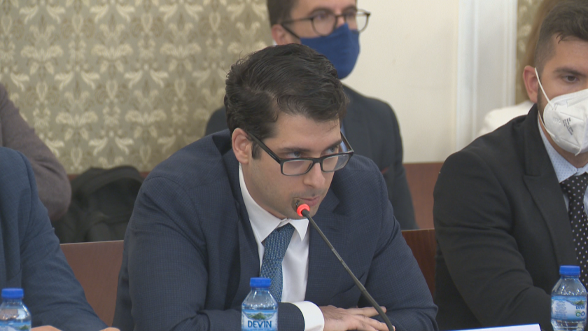 България вероятно няма да може да изчака съставянето на редовно