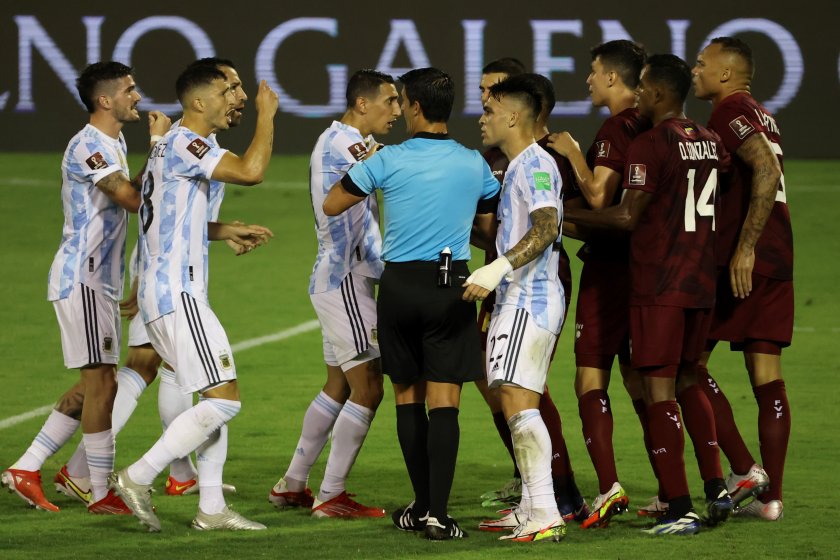 Аржентина и Бразилия победиха в гостувания, Меси се размина с фатална контузия