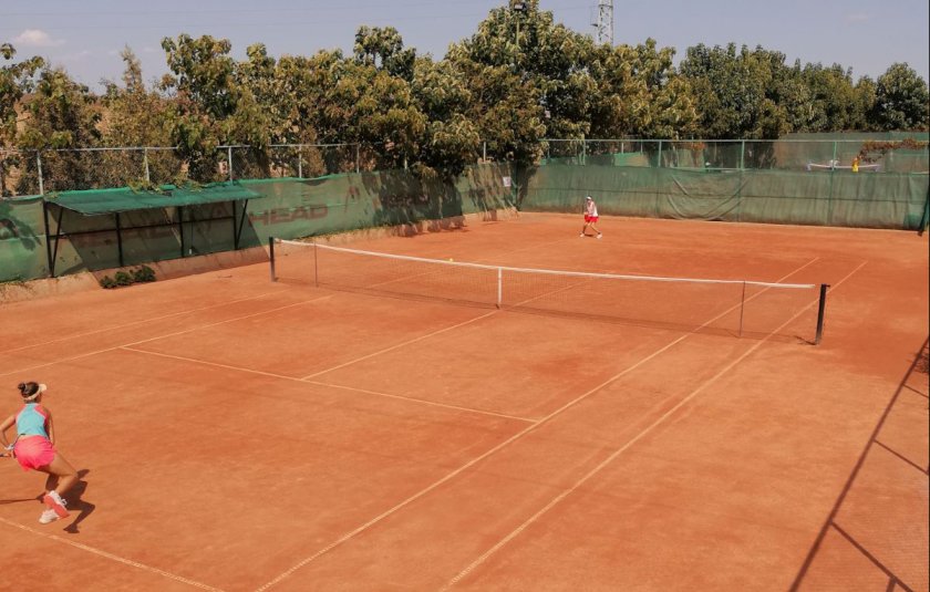 българчета класираха четвъртфиналите турнир тенис европа бургас