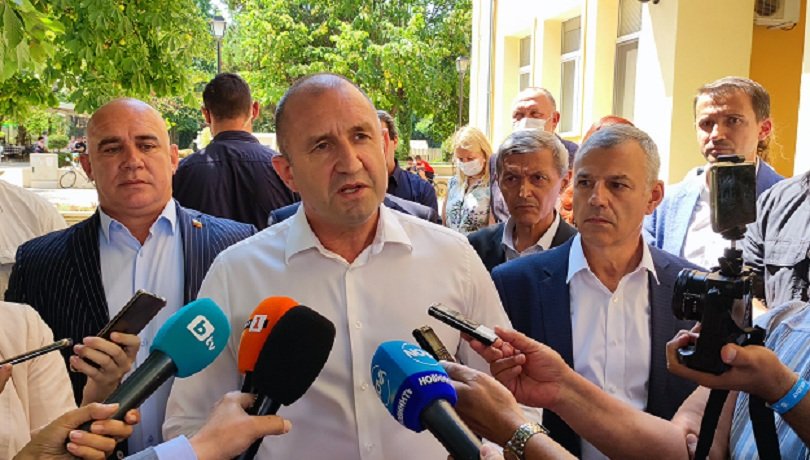 Президентът Румен Радев е на посещение в Плевен, за да