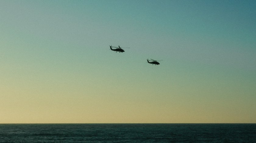 военен хеликоптер свален кот 39ивоар борда вероятно били трима българи
