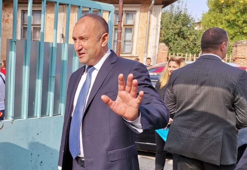 Радев: Ясен е съставът на служебното правителство, ще го обявя утре