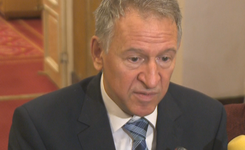 Аз мога само да апелирам към всички наши сънародници, не