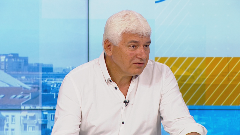 Проф. Пламен Киров: Можеше да не стигнем до избори 2 в 1