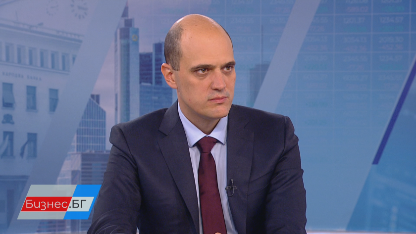 Най-трудният момент е балансирането на големия бюджет. Там имаше 65