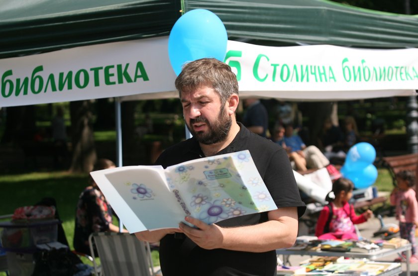 Отиде си Марин Бодаков - поет, журналист и преподавател във