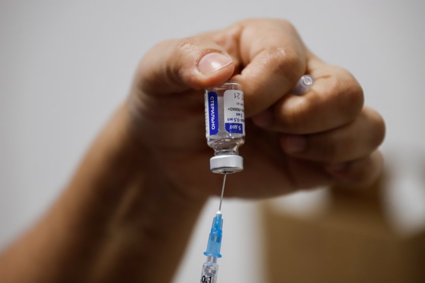 словакия преустанови използването руската ваксина
