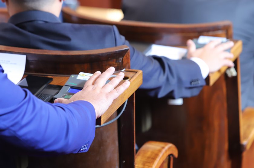 В НС продължават дебатите по актуализацията на бюджета