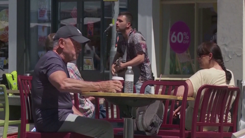 Испания облекчава мерките - около 75% от населението вече е