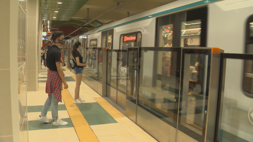 17-годишно момиче откри голяма сума пари на един от входовете