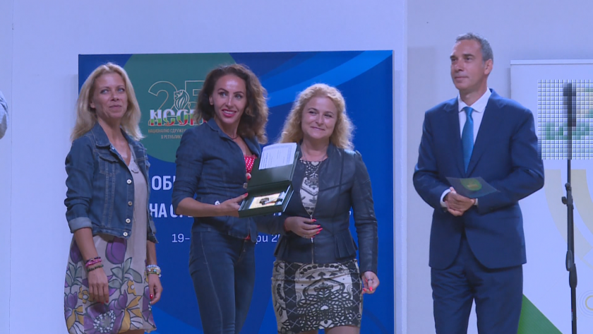 с поредно признание за работата на екипа на предаването. Този