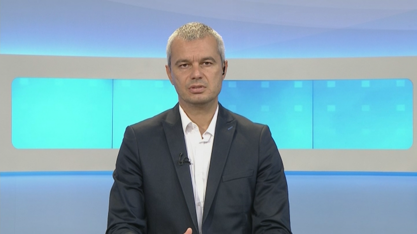 Партия Възраждане издигна лидера си Костадин Костадинов за техен кандидат-президент.