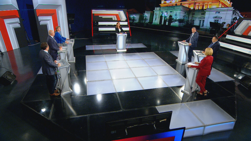 Тази вечер в за първи път се проведе дискусия с