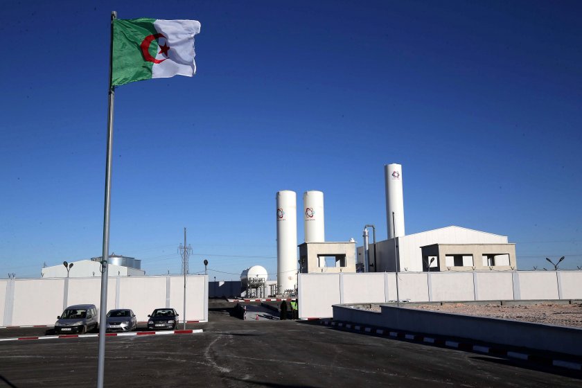 Алжир изпомпва огромни обеми газ през Мароко в Европа, но