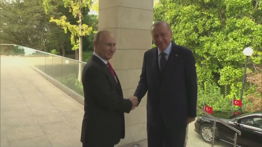 Президентите на Русия и Турция обсъдиха днес подновеното насилие в