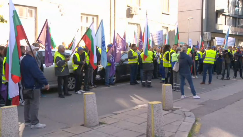 Пореден протест на работници и служители от дружеството Автомагистрали -