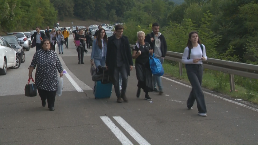 Без пробив премина първият ден от преговорите между Прищина и