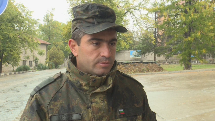 Военен от Благоевград спаси живота на припаднал мъж в търговски