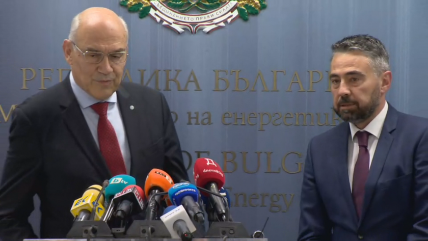 Министърът на енергетиката Андрей Живков и председателят на КЕВР доц.
