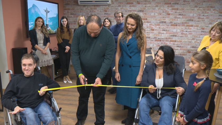 Първият в Източна Европа кариерен център за хора с различни възможности отвори в София