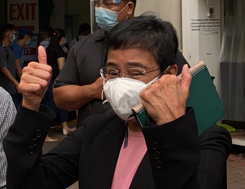 Журналистите Мария Риса и Дмитрий Миротов са тазгодишните носители на