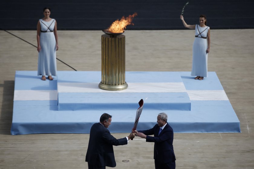 делегация пекин прие олимпийския огън