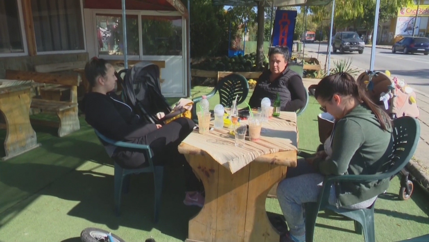 Спазват ли се ковид мерките в малките села?