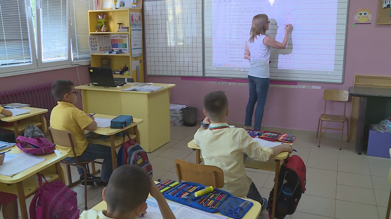 Русенските училища започнаха допитване за тестване на децата с антигенни