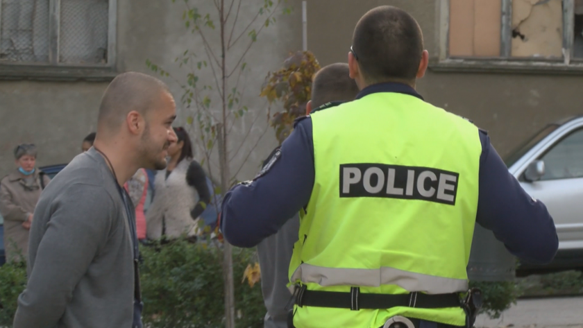 Напрежение в Сухиндол: Деца разказват, че двама учители са правили опити за блудство