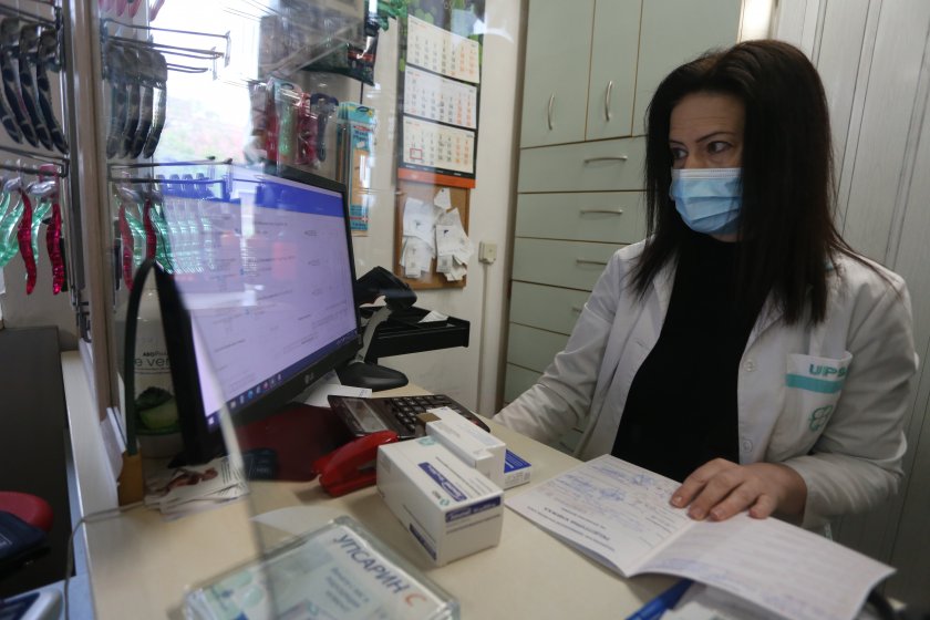 Българският фармацевтичен съюз подписа за две седмици анекс към договора