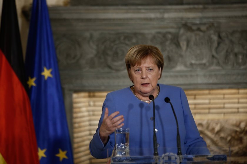 Канцлерът на Германия Ангела Меркел предупреди германските граждани да не
