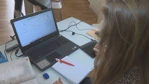 Учениците в Община Сопот минават на онлайн обучение