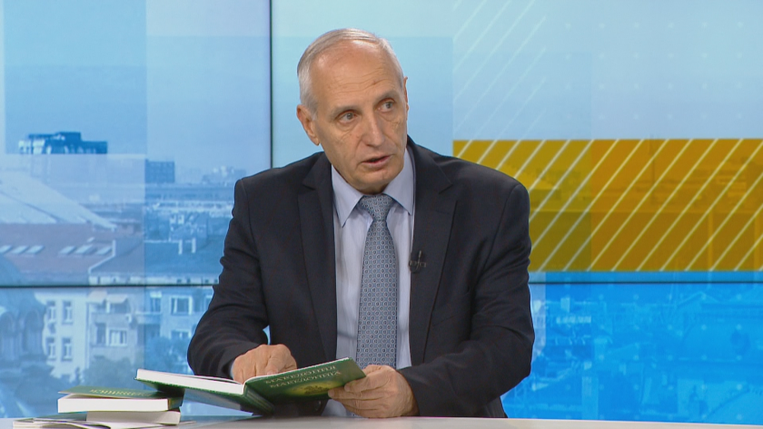 Историкът Светлозар Елдъров: Договорът за добросъседство и сътрудничество е несъстоятелен