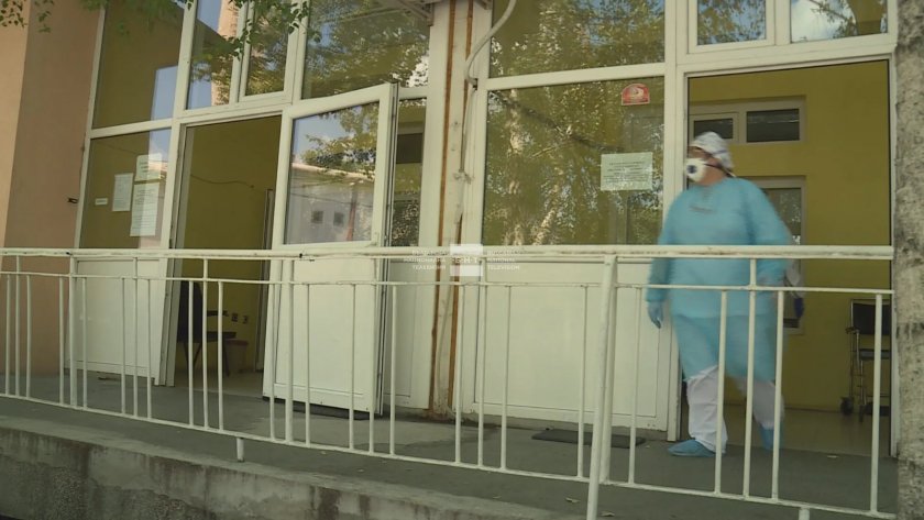 Критична е ситуацията с леглата за пациенти с COVID-19 във Варна
