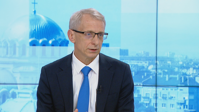 Николай Денков: Ако успеем с тестването, децата вече няма да се налага да учат от вкъщи