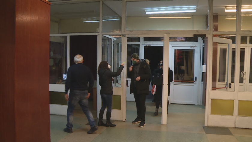 Изборният ден във Варна започна по план в 7:00 ч.Малко