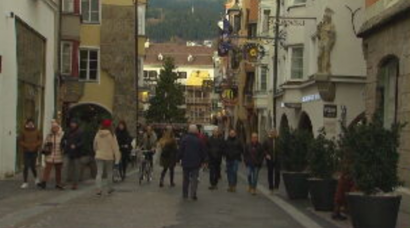 Австрия влезе в сила локдаун за неваксинираните срещу ковид. Граждани,