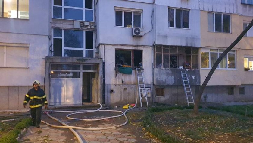 Пожар горя в жилищна сграда в район Южен в Пловдив,