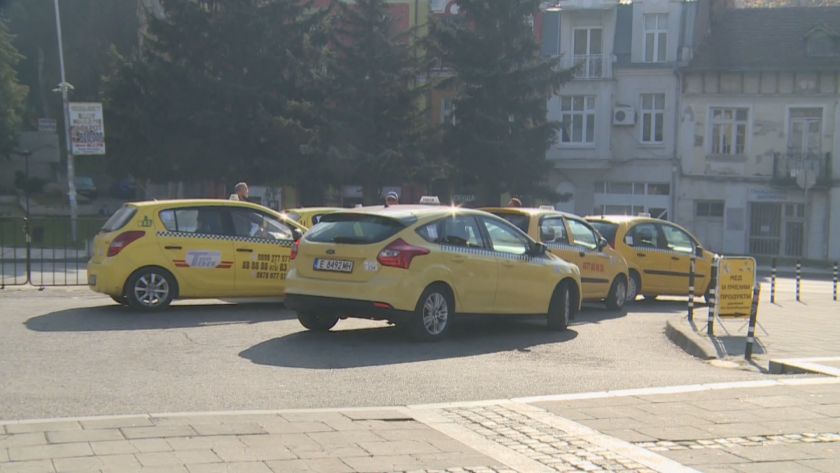 Ново повишение на цените на такситата в Благоевград се очаква