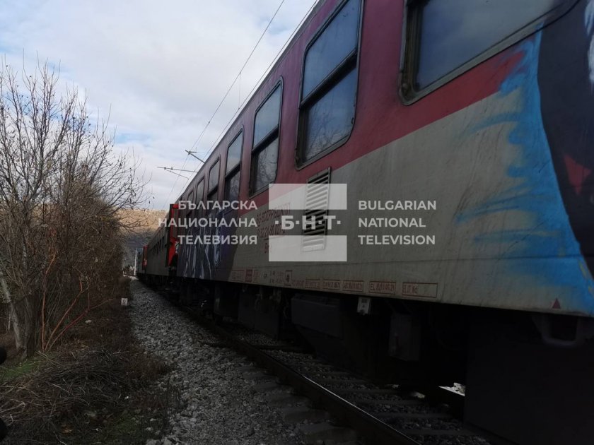Пътническият влак от Кулата за Благоевград прегази жена в района