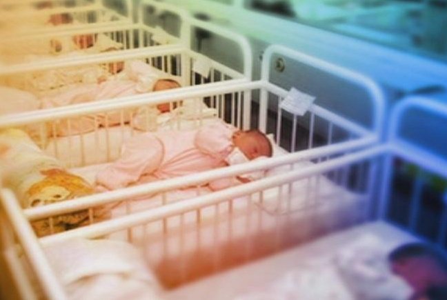 рекорд първа болница бебета родиха денонощие снимка