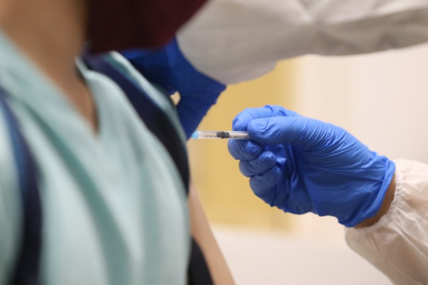 разследват медик ябланица извършвал фиктивни ваксинации ковид сертификати